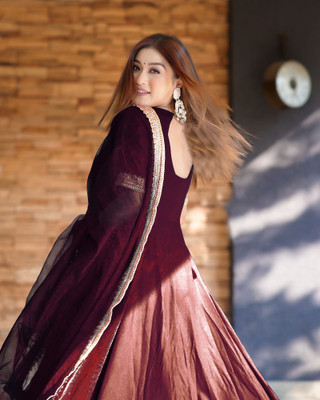 Gosriki Women Kurta Pant Dupatta Set