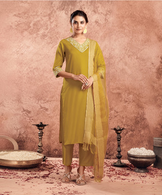 Skylee Women Kurta Pant Dupatta Set