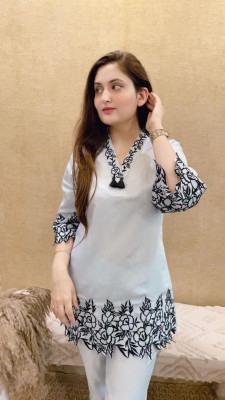 HL TrendWear Women Kurta Pyjama Set