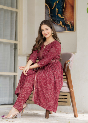 siddhanam Women Kurta Pant Set