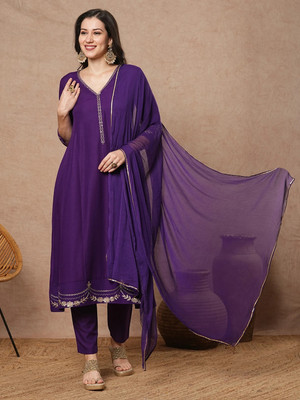 Gosriki Women Kurta Pant Dupatta Set