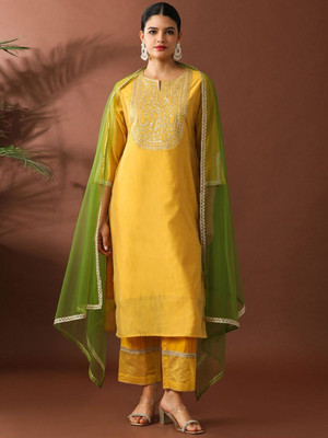 AVANSHEE Women Kurta Pant Dupatta Set