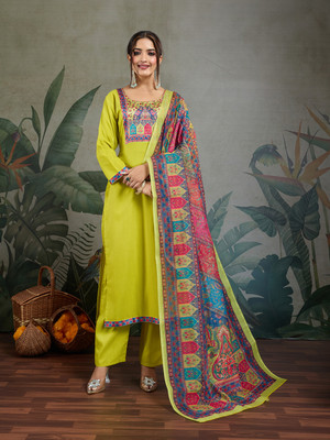 TINKUDI Women Kurti Pant Dupatta Set