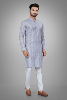 JUGG JUGG JEEYO Men Solid Straight Kurta(Grey)