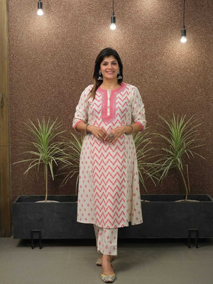 PF Pink Fantasy Women Kurta Pant Set