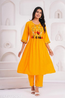 ITRA Clothing Women Kurta Pant Set