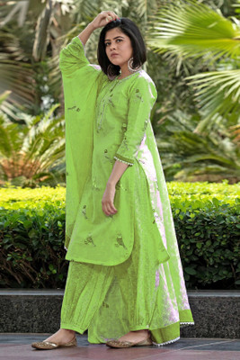 Gosriki Women Kurta Patiala Dupatta Set