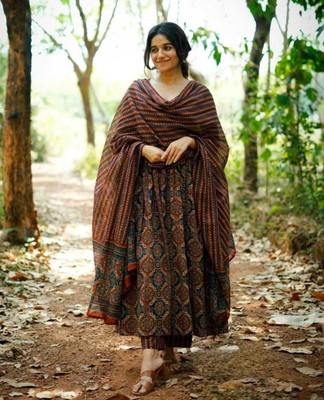Kurtee King Printed Kurta, Palazzo & Dupatta Set
