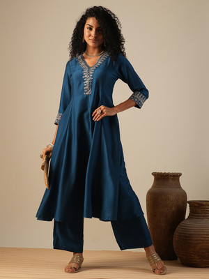 Globus Women Kurta Pant Set