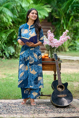 YAGNIK FASHION Women Kurti Palazzo Set