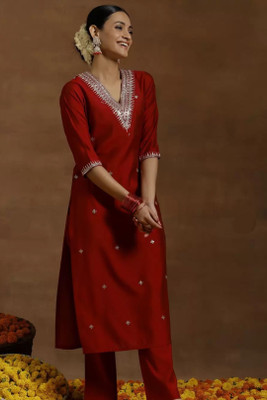 Nikhat Women Kurti Pant Set