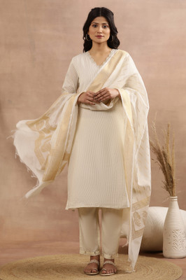 W Women Kurta Pant Dupatta Set