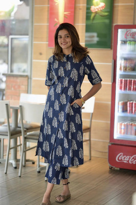 satygeet Women Kurta Palazzo Set