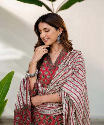 Divastri Women Kurta Pant Dupatta Set