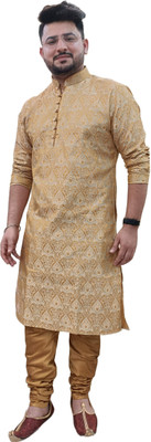26 i Men Kurta Pyjama Set
