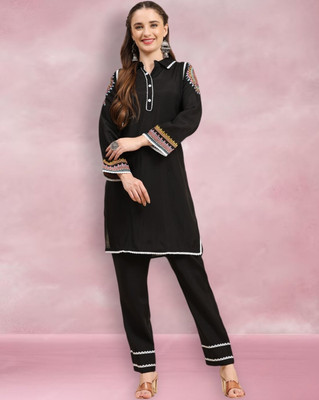 hustle bustle Women Kurta Pant Set