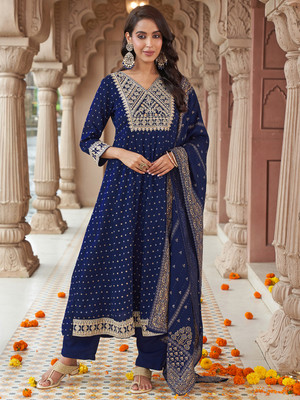 NAVLIK Women Kurta Pant Dupatta Set