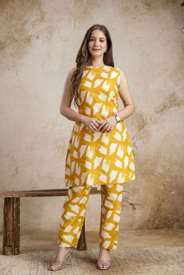 Kriska Women Kurta Pant Set