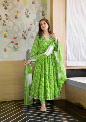 Nandi Women Kurta Pant Set