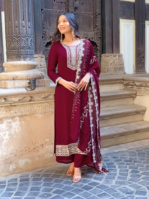 THE HARITAGE FASHION Women Kurti Pyjama Dupatta Set