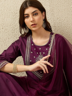 AVANSHEE Women Kurta Pant Dupatta Set