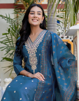 Tasrika Women Kurta Pant Dupatta Set