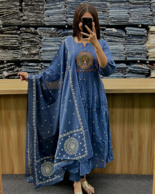 MAHADEV CREATION Embroidered Kurta, Palazzo & Dupatta Set