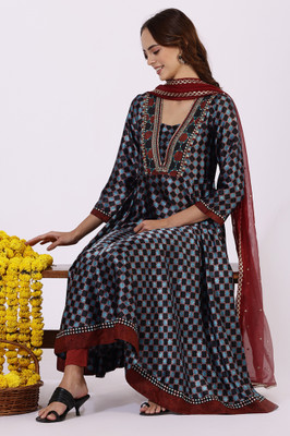 W Women Kurta Sharara Dupatta Set