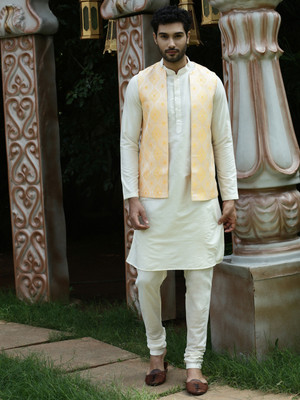 HOUSE OF DEYANN Men Kurta Churidar Ethnic Jacket Set