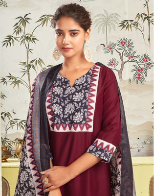 Skylee Women Kurta Pant Dupatta Set