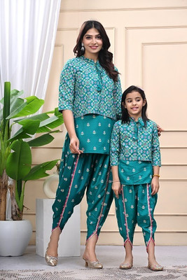 KRISHJAA Women Kurta Dhoti Pant Set