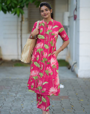 DesiRunway Women Kurta Palazzo Set