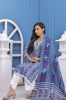 PARTHVI Women Kurta Pant Dupatta Set