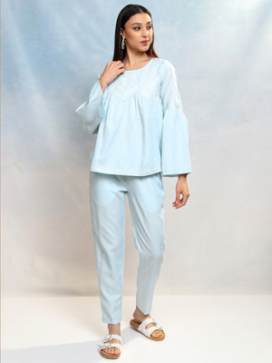 Vishudh Women Crop Top Pant Set