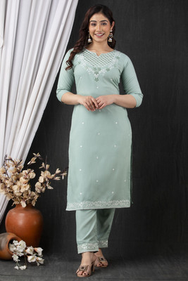 Kriska Women Kurti Pant Set