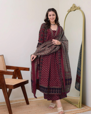 Tasrika Color Block Kurta, Palazzo & Dupatta Set