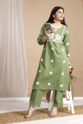 Gs Dress With Style Women Embroidered A-line Kurta(Green)