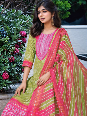 Gosriki Women Kurta Pant Dupatta Set