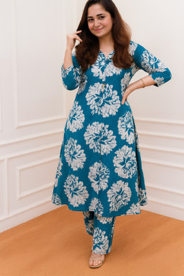 BOUGHT FIRST Women Kurti Pant Set