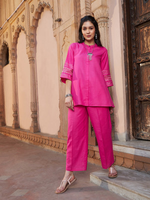 Shae by SASSAFRAS Women Kurti Pant Set