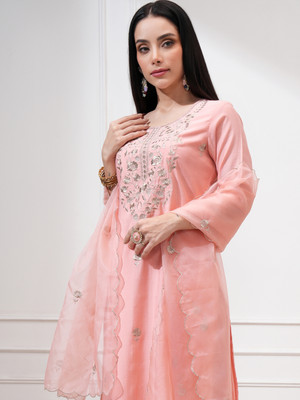Vishudh Women Kurta Pant Attached Dupatta Set