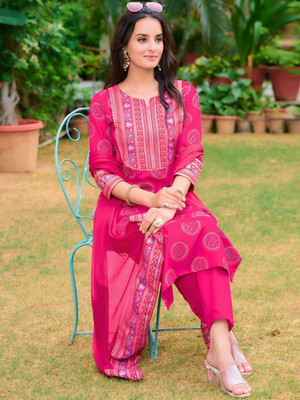 QUEENSFAB Women Kurta Pant Dupatta Set