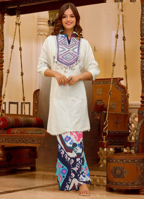 The Tavishas Women Kurta Pant Set