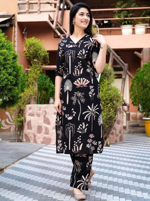 LAHER FASHION Women Kurti Pant Set