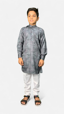 gargian master cut Boys Casual Kurta and Pyjama Set(Black Pack of 1)