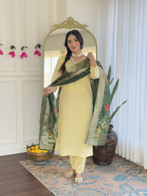 Nirvaan Women Kurta Pant Dupatta Set