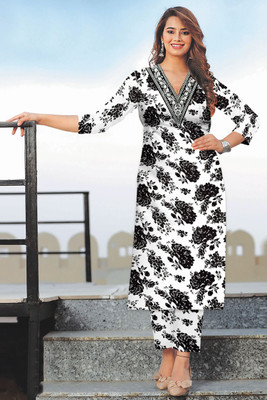 Janya Febric Women Kurta Pant Dupatta Set