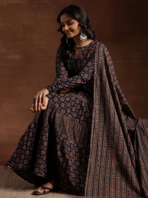 LIBAS Women Kurta Churidar Dupatta Set