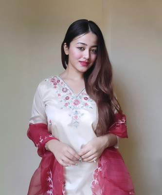 VredeVogel Women Kurta Pant Dupatta Set