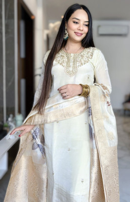 MEHKARI Women Kurta Pant Dupatta Set